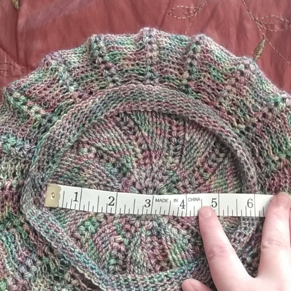 Women's Size Medium Multicolor Handmade Crocheted Silk and Baby Alpaca Beret - Picture 5 of 9